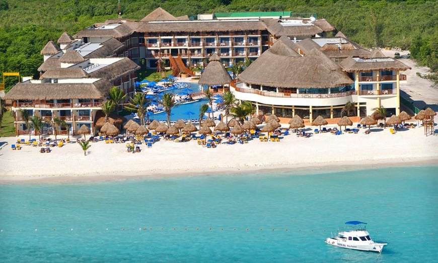 Reef CoCo Beach in - Playa del Carmen, MX | Groupon Getaways