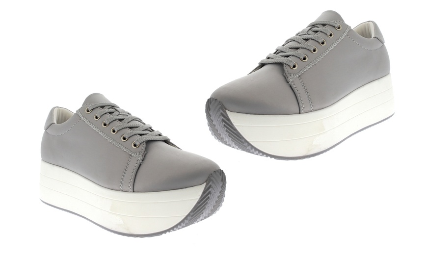 Image 6: Women's High-Platform Trainers