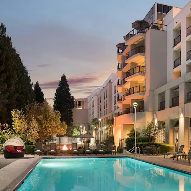 Stay at 3-Star Pet-Friendly Hotel Near Bishop Ranch - Primary Image