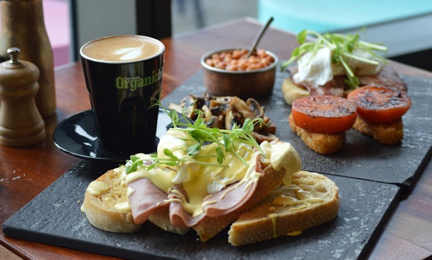 Image 4: Royal Breakfast with Drink