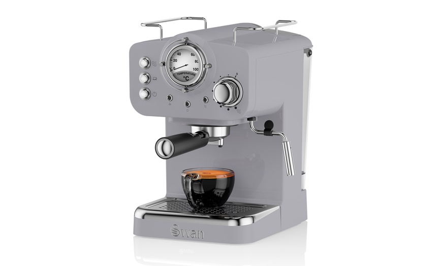 Image 11: Swan Retro Pump Coffee Machine