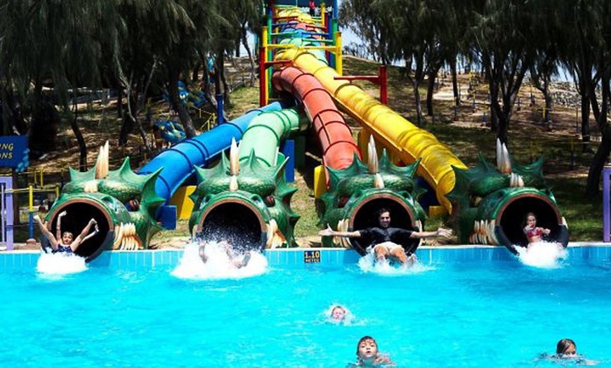 Image 1: Dreamland Aqua Park access 