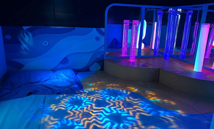 Image 5: Enjoy a Fun Day w/ Entry to Oasis Play for 2 Adults & Up to 3 Children