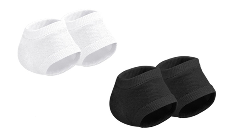 Image 8: One or Two Pairs of Gel Silicone Heel Pads