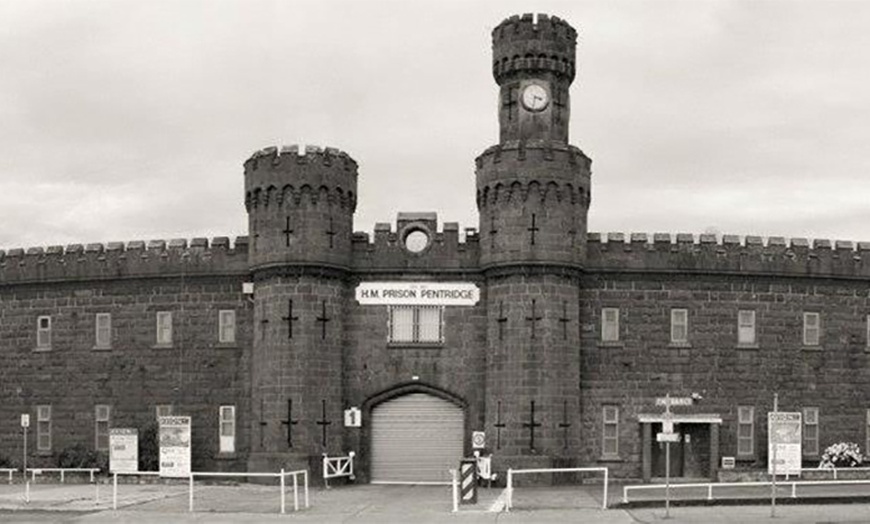 Image 2: Get Goosebumps – Prison Tour