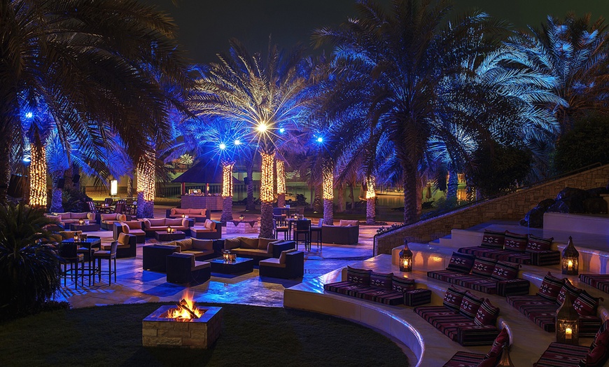 Image 3: 5* Sheraton Abu Dhabi Hotel & Resort