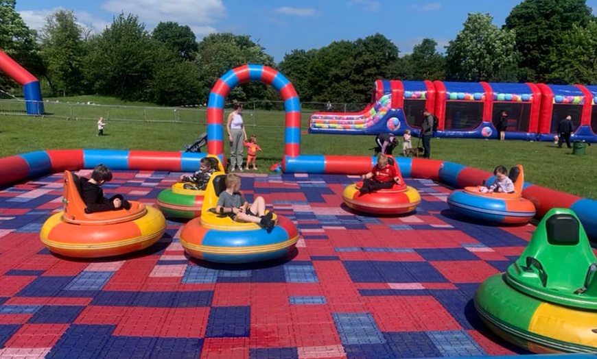 Image 3: Inflatable Adventure World 