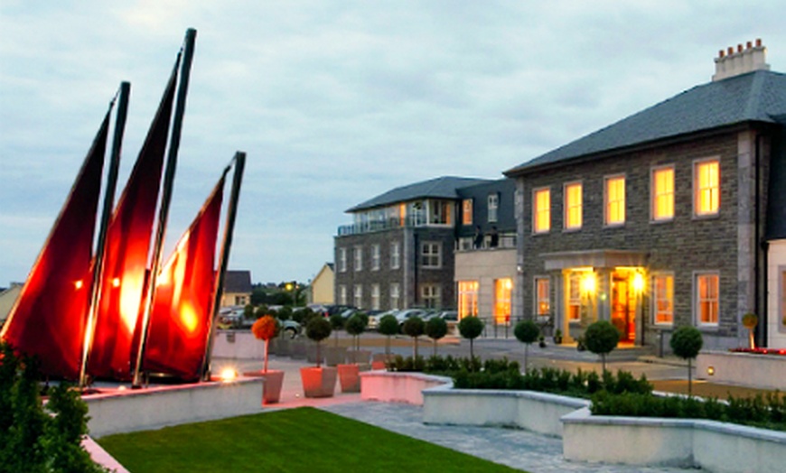 Image 1: Radisson Sligo Golf and Spa Break