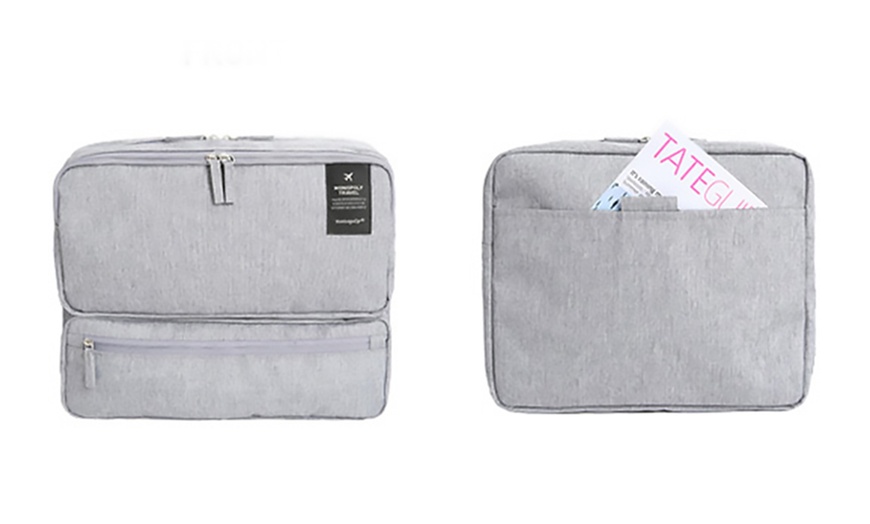 Image 9: Multi-Compartment Travel Bag