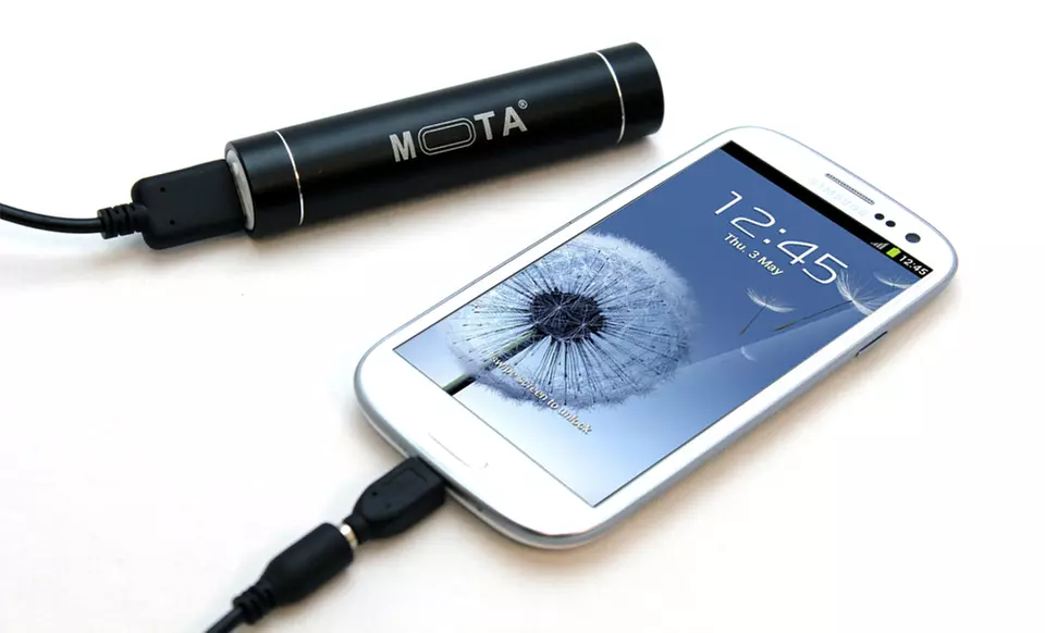 $19.99 for a Mota 2600 mAh Smartphone Battery Stick ($80 List Price). Four Colors Available. Free Shipping and Returns. - Second Medium