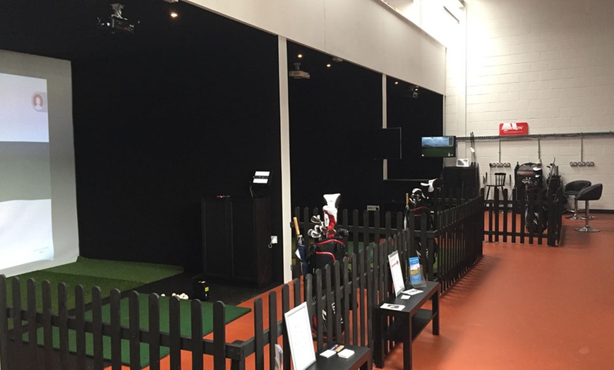 Image 3: Indoor Golf Simulator