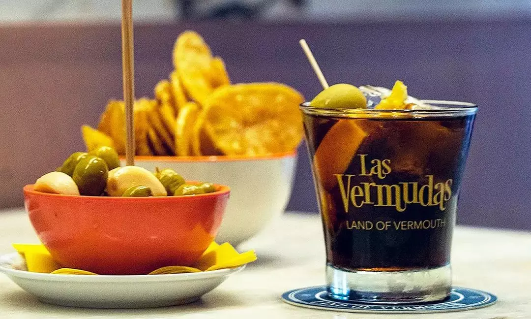 Desata tu creatividad mientras degustas un buen vermut en Las Vermudas