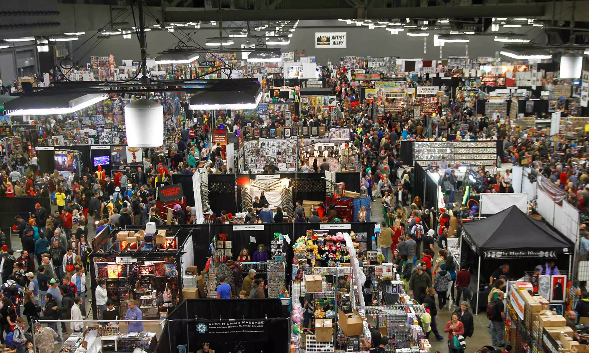 $20 for One Ticket to New Orleans Comic Con 2014 Wizard World Convention on February 7 ($44.87 Value) - Primary Image