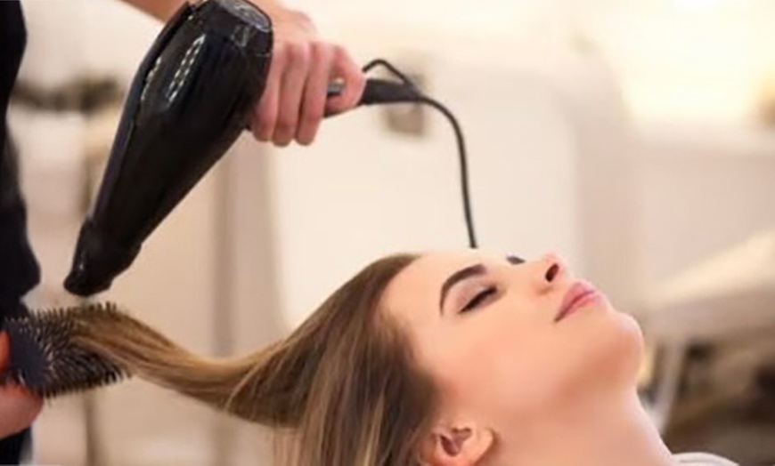 Image 5: Up to 56% OFF 60 Min Head Spa OR 30 Min Foot Spa
