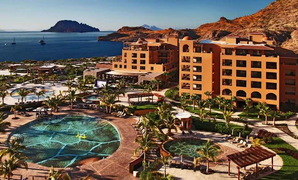 3 or 4 Nights for Two in a Deluxe or One-Bedroom Suite at Villa del Palmar at the Islands of Loreto in Loreto, Mexico. - Primary Image