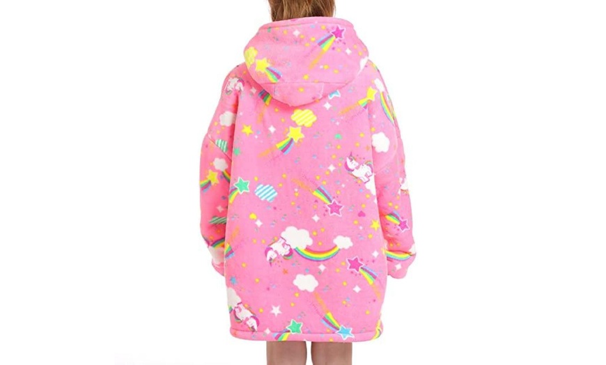 Image 21: Kids' Oversized Fluffy Hoodie Blanket