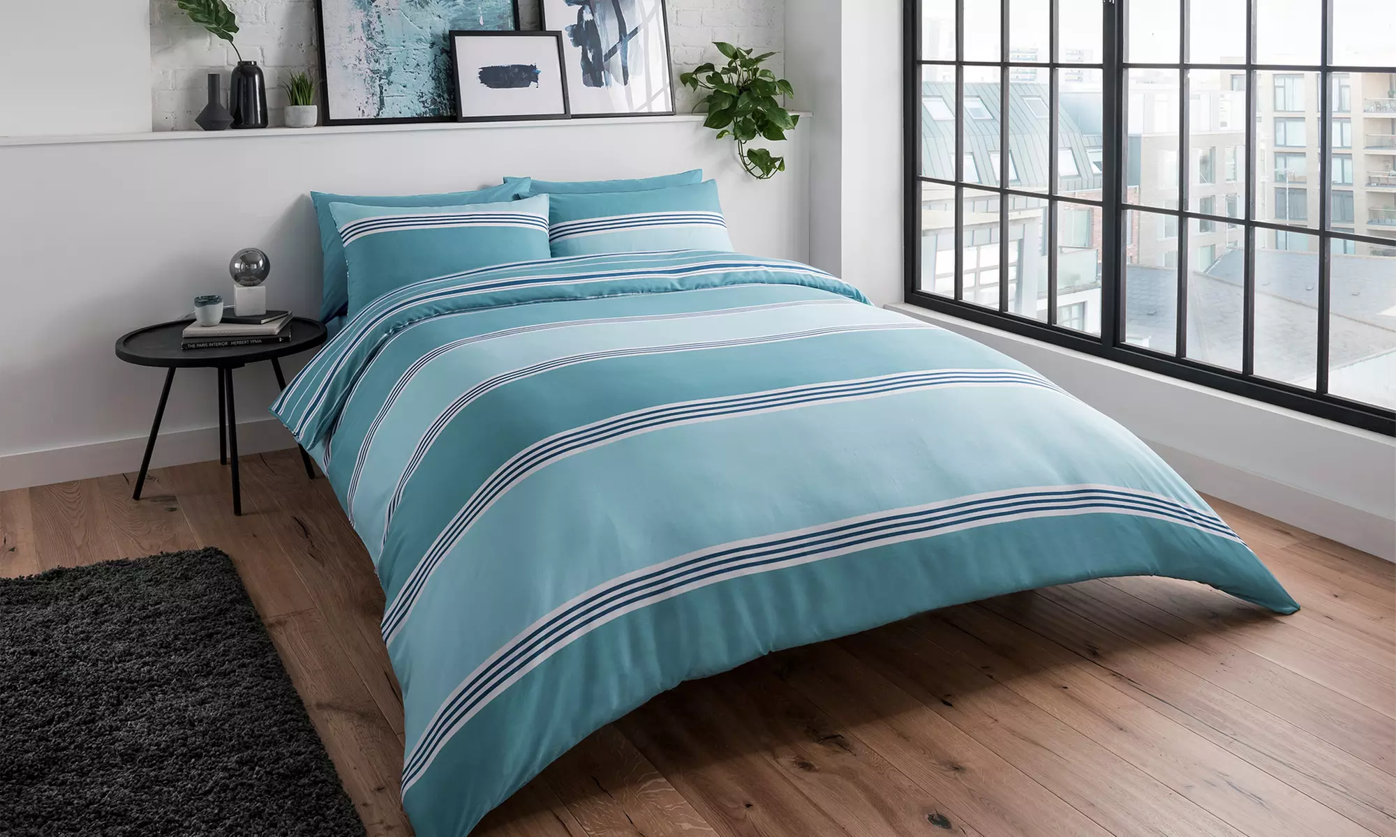 Parure de lit à rayures de la marque Pireridae - Primary Image