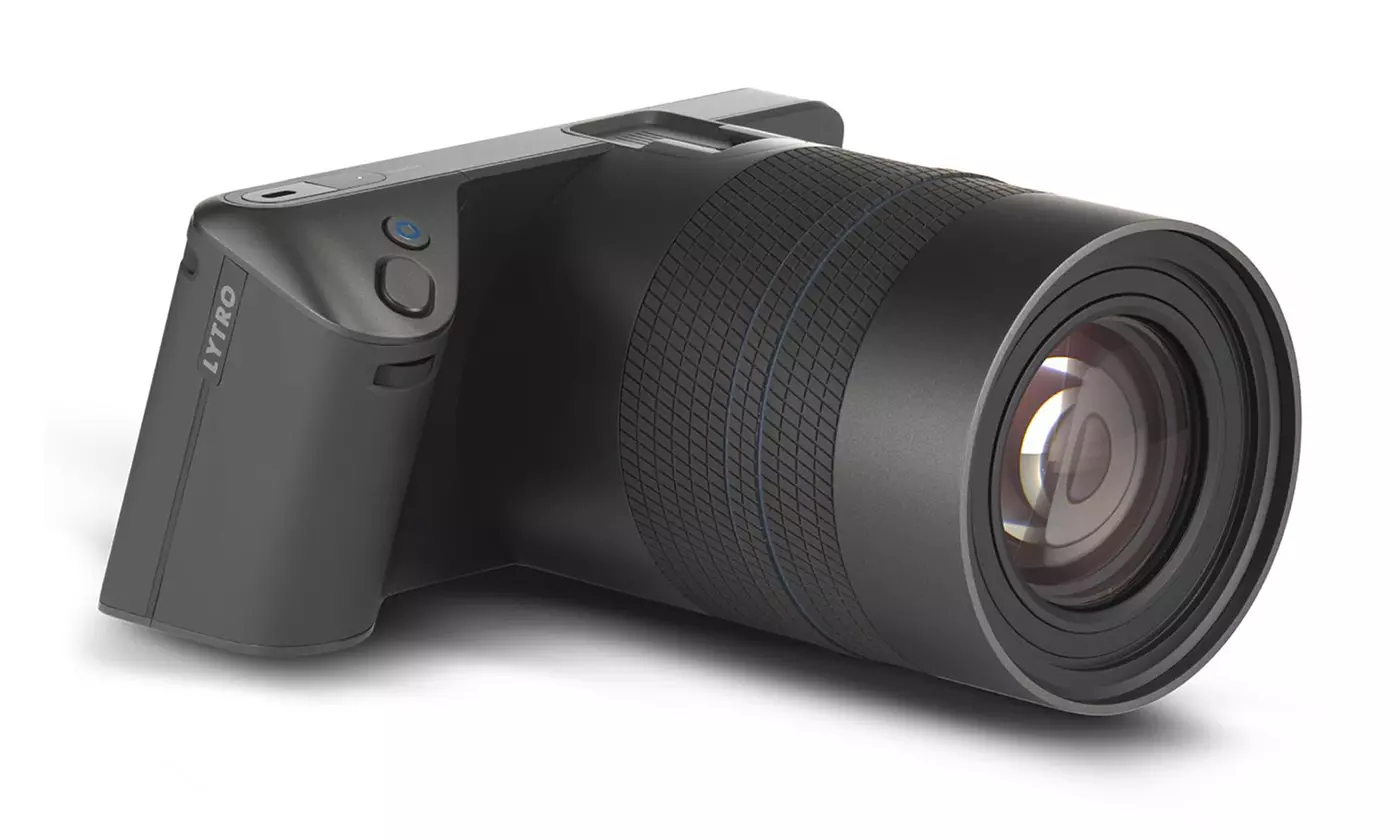 Lytro Illum B5-0035 40-Megaray Light-Field Camera with 8x Optical Zoom and Touchscreen Display - Primary Image
