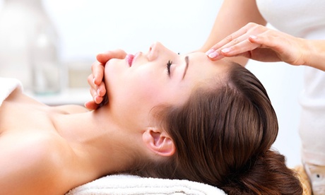 1 séance de réflexologie crânienne/modelage facial, cou et buste à 29,99 € au salon Océane Beauté Bien-Être