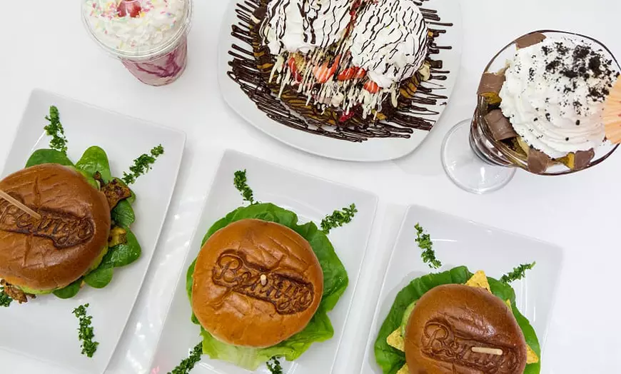 Image 3: Gourmet Burger Meal for Two
