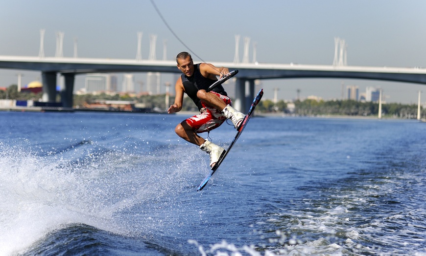 Image 1: Surca las olas en wakeboard con Flyboard Tenerife S L