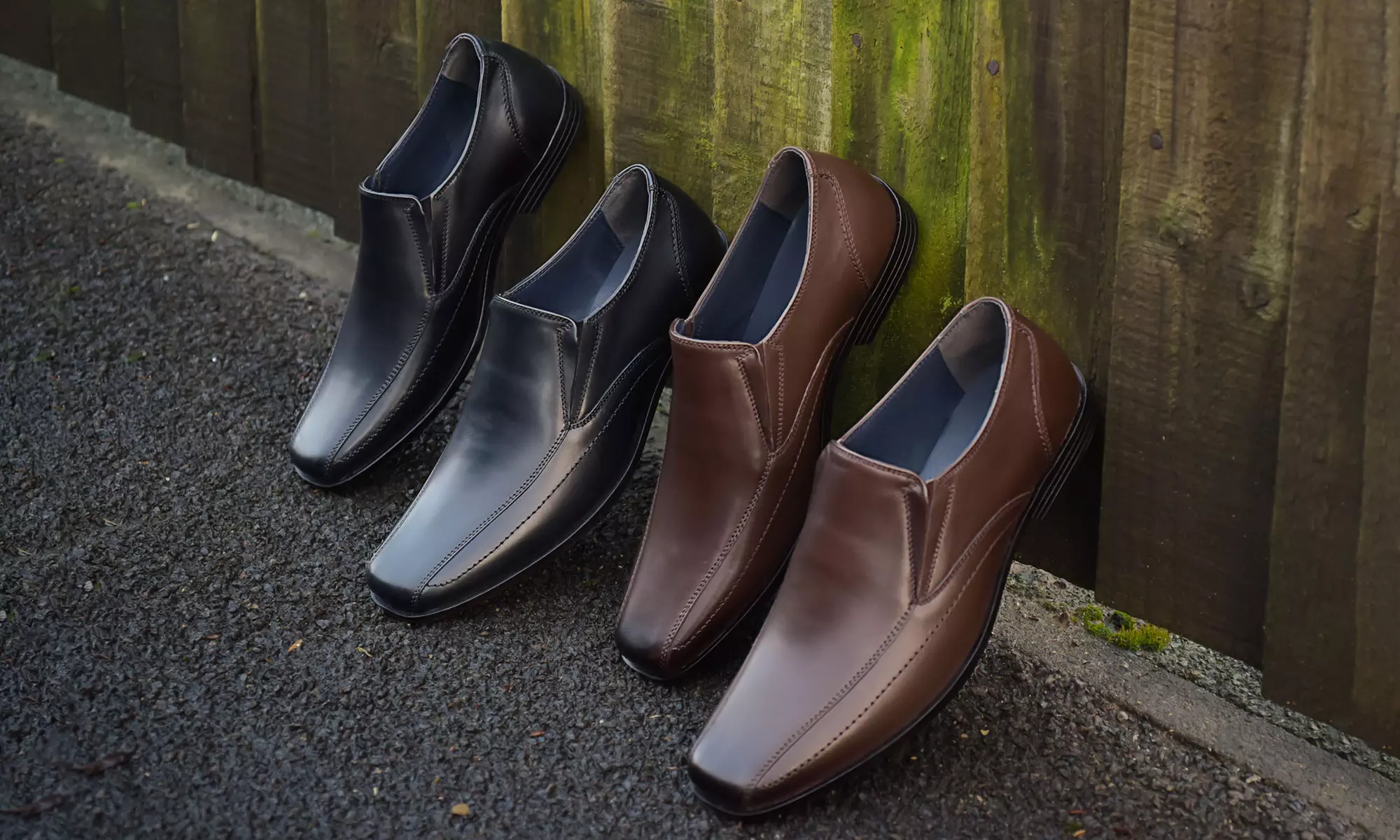 Redfoot Slip-Ons für Herren in Schwarz oder Braun in der Größe nach Wahl - Primary Image