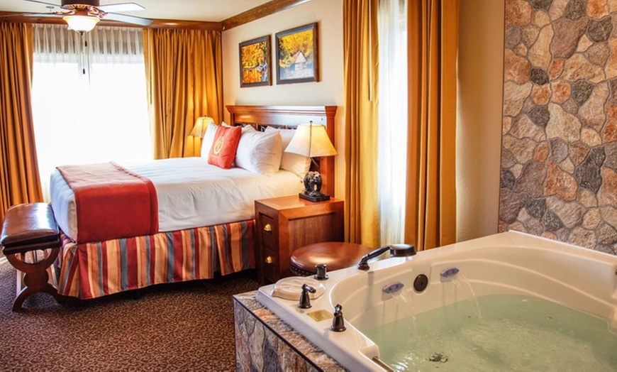 Image 5: Resort With Attractions Near Great Smoky Mountains National Park