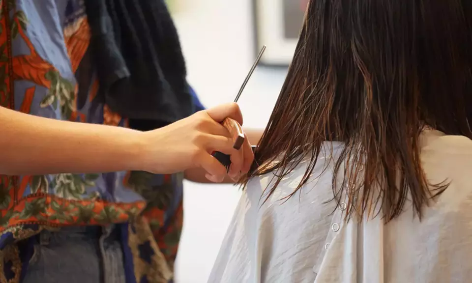 Haircut & Conditioner, Partial Highlight, Full Highlight at Manantial Beauty Salon & Spa (Up to 56% Off) - Primary Image