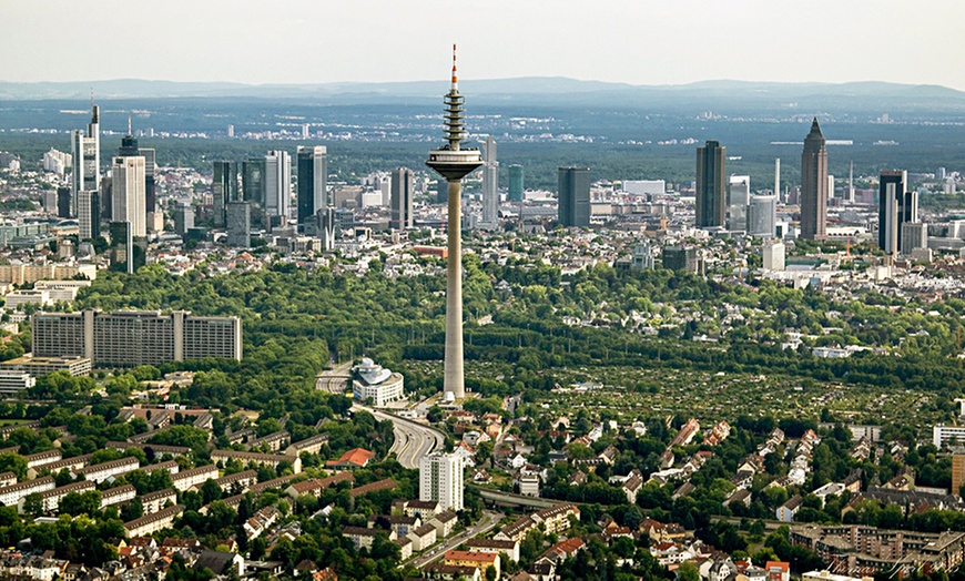 Image 2: Helikopter-Rundflug