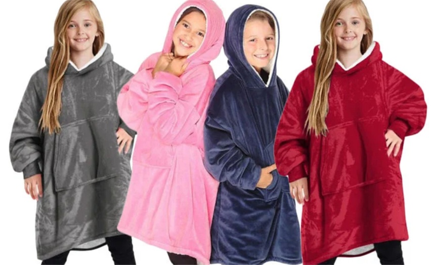 Image 1: Kids' Fleece Hoodie Blanket