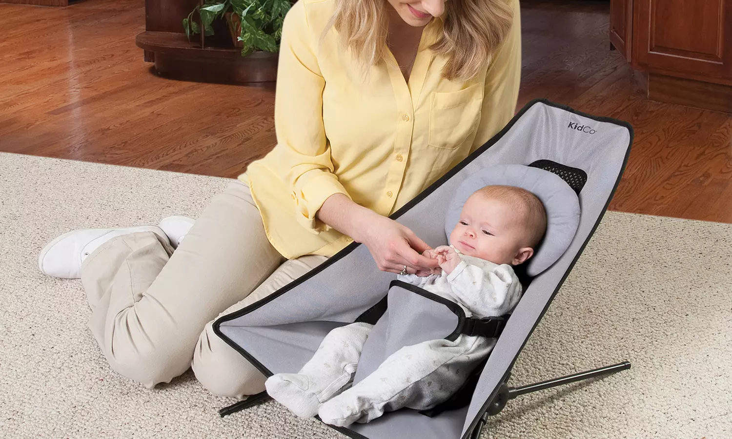 KidCo BouncePod Travel Bouncer - Primary Image
