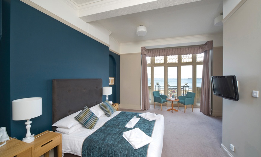 Image 3: Weymouth: Standard Double or Twin Room with Breakfast