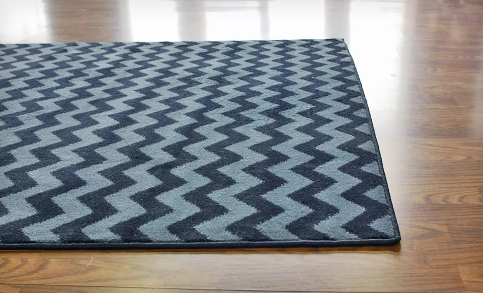 Chevron Rug (Up to 54% Off). Multiple Colors and Sizes Available. Free Shipping and Free Returns. - Second Medium