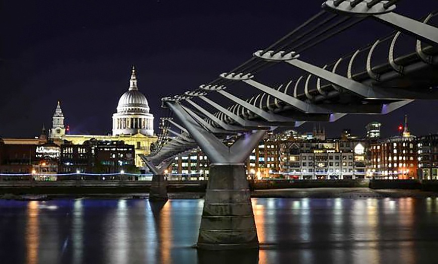 Image 4: Night Photography Tour in London