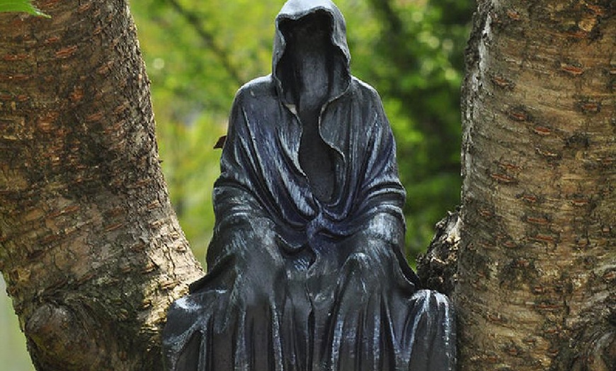 Image 9: Grim Reaper Sitting Statue Halloween Decoration