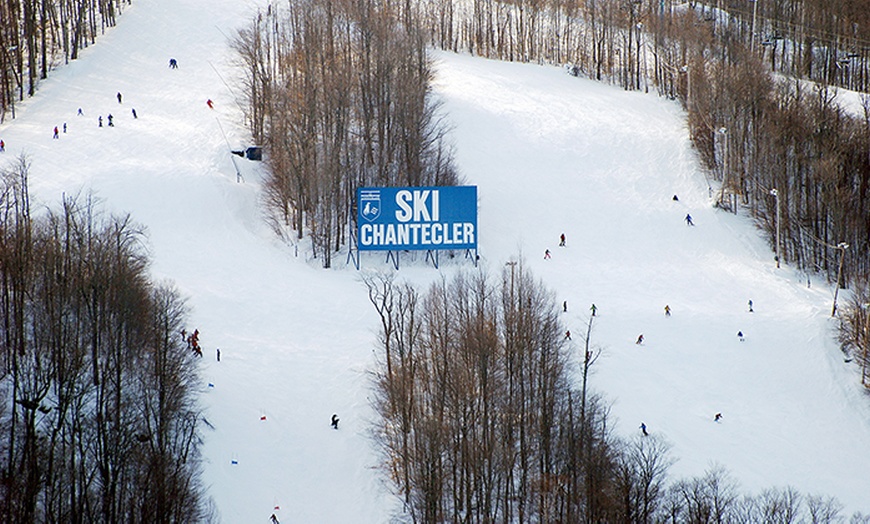 Image 4: Ski at Chantecler