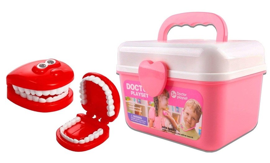 Image 3: Doctor and Dentist Playset