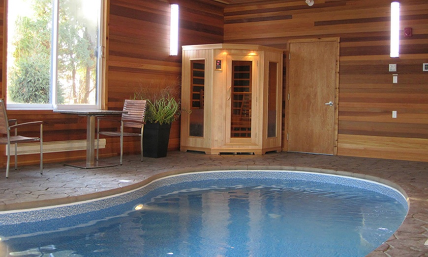 Image 6: Spa Getaway in Nicolet