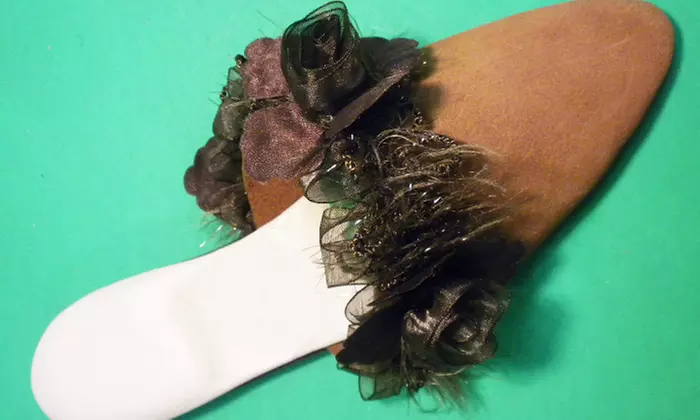 $40.50 for Four One-Hour Slipper-Making Classes at How To Make Boots From Your Garage ($79 Value) - Primary Image