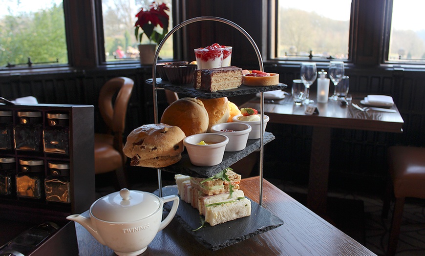 Image 2: Afternoon Tea, Cotswolds