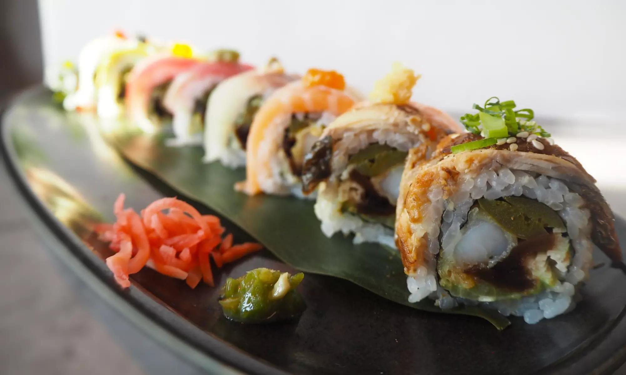 Groupony wartościowe na menu w Sakana Sushi And Sticks