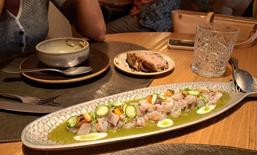 Image 26: Menú fusión a elegir entre clásico o prémium para 2 o 4 personas 