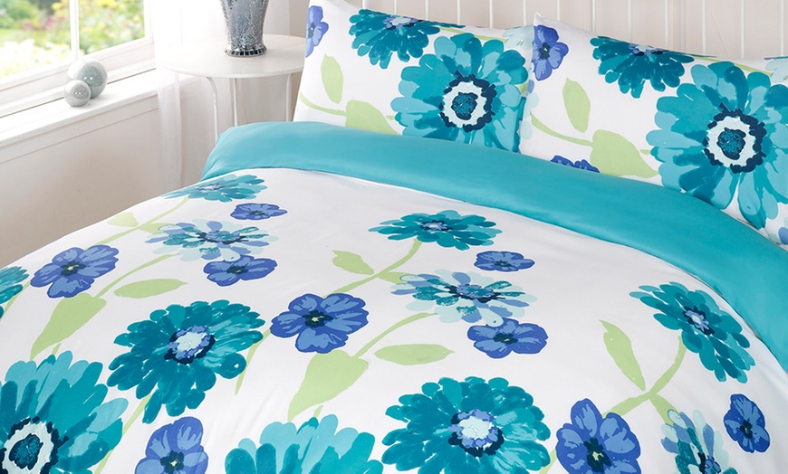 Image 7: Clearance Duvet Sets