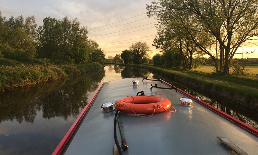 Image 2: Canal Cruise with Breakfast
