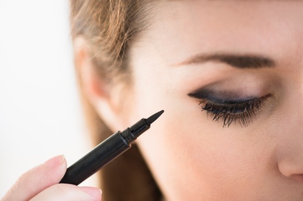 Permanent Makup Session for Eyeliner (lower) - Razor Tattoo Studio