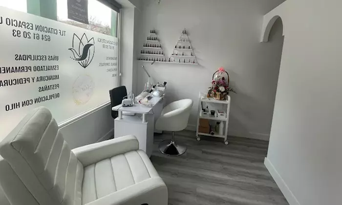 Limpieza facial con microdermoabrasión con punta de diamante e Indiba