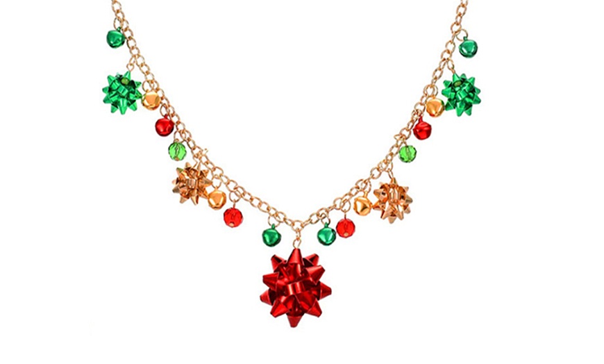 Image 3: Christmas Bow Necklace, Earrings and Bracelet Set