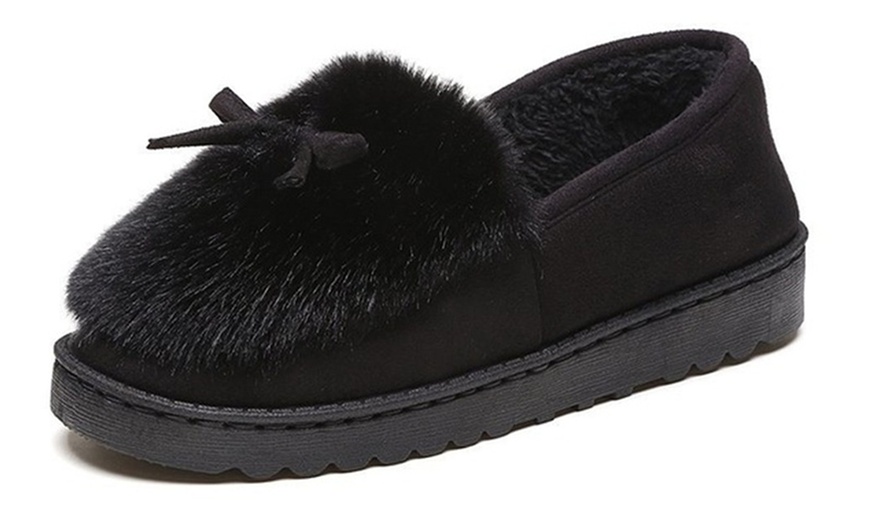 Image 9: Warm Fluffy Slippers