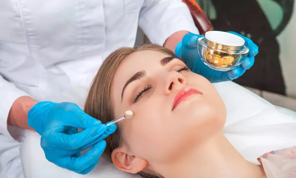 Zabieg Geneo na twarz w Klinice Anna Pikura