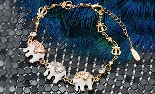 Triple Elephant Bracelet with Swarovski Elements